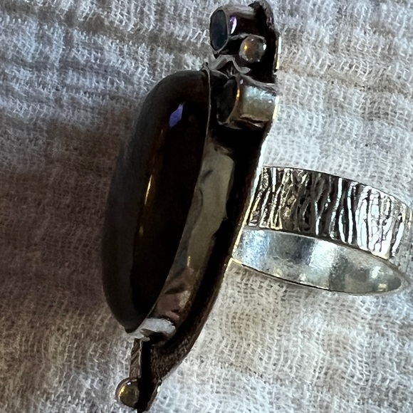 Labradorite Sterling Silver Ring - Picture 4 of 10